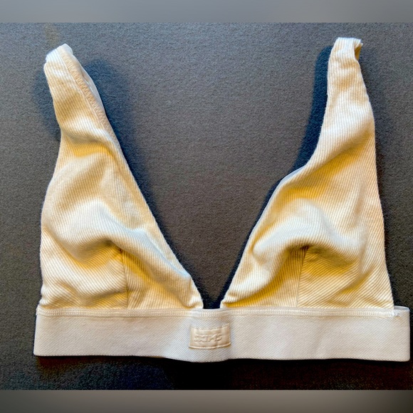 SKIMS Bralet, Size Medium, stretch cotton,‎ Rib Plunge, Size Medium - Picture 1 of 7